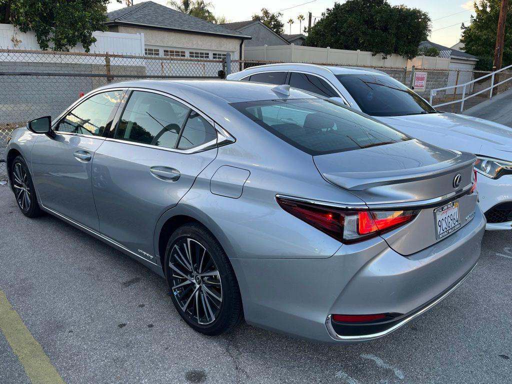 used 2022 Lexus ES 300h car, priced at $37,750