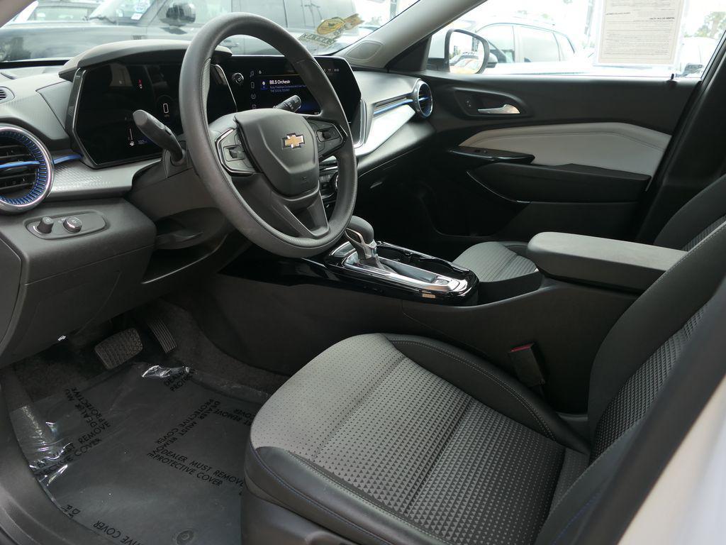 used 2024 Chevrolet Trax car, priced at $20,500