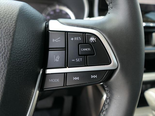 used 2023 Toyota Highlander car, priced at $37,250