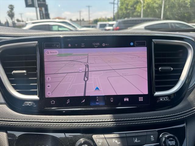 used 2022 Chrysler Pacifica Hybrid car, priced at $31,000