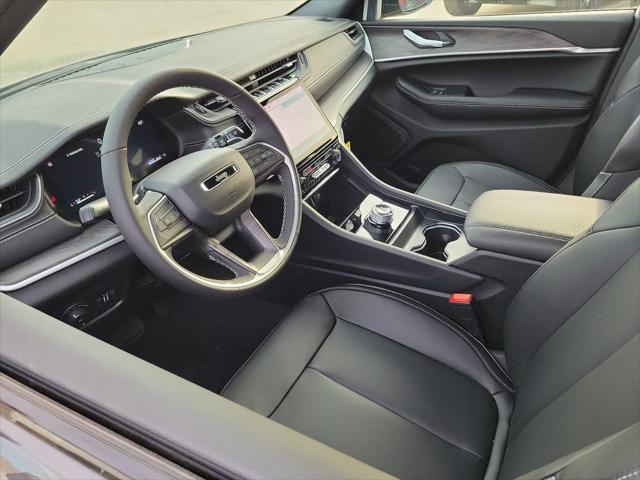 new 2025 Jeep Grand Cherokee car, priced at $47,503