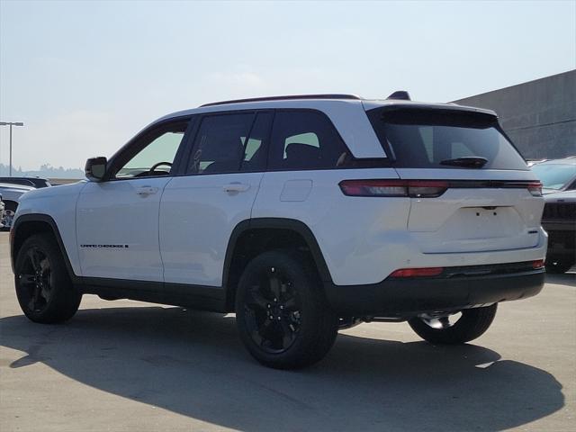 new 2025 Jeep Grand Cherokee car, priced at $44,977