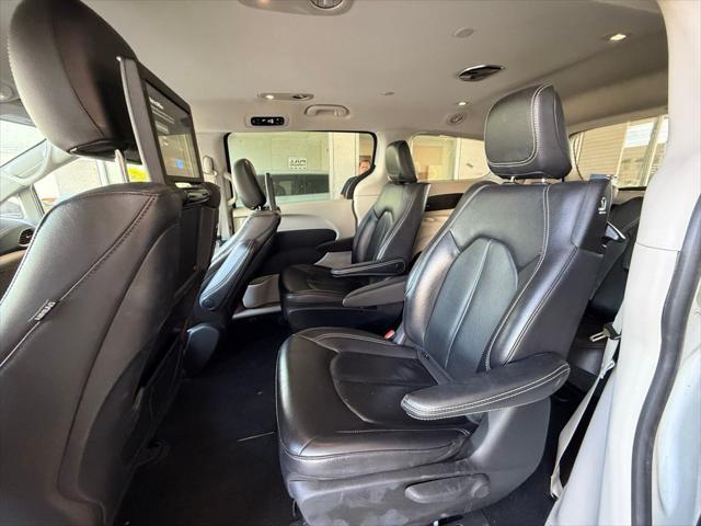 used 2022 Chrysler Pacifica Hybrid car, priced at $25,500