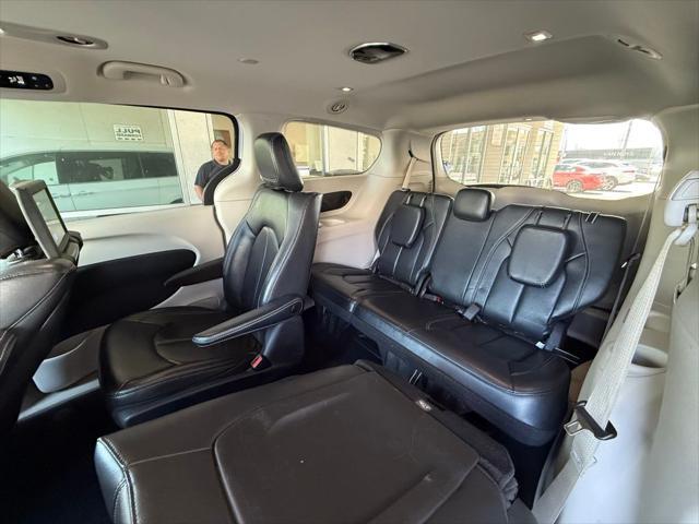 used 2022 Chrysler Pacifica Hybrid car, priced at $25,500
