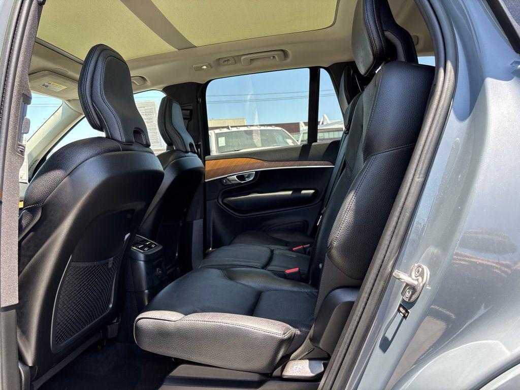 used 2023 Volvo XC90 Recharge Plug-In Hybrid car, priced at $51,000