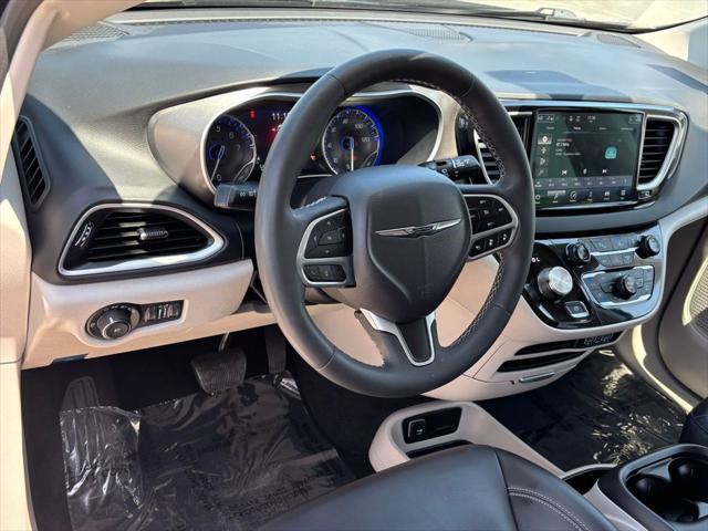 used 2024 Chrysler Pacifica car, priced at $31,000