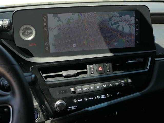 used 2022 Lexus ES 300h car, priced at $32,000