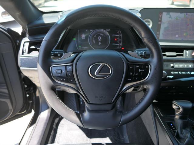 used 2022 Lexus ES 300h car, priced at $32,000