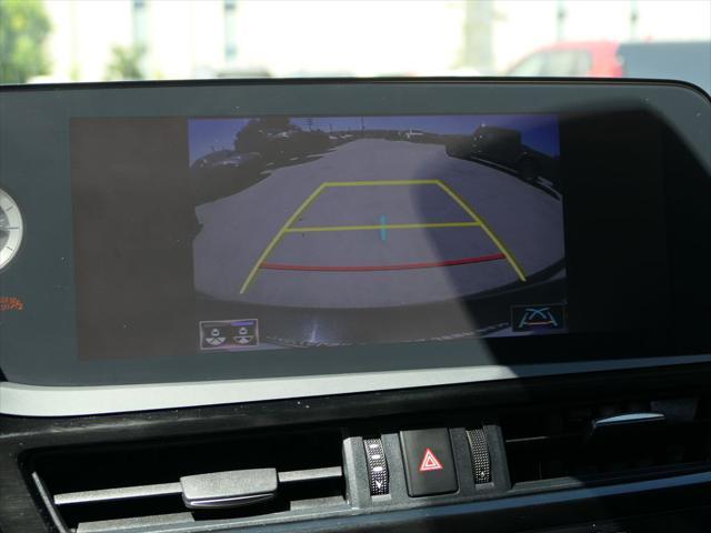 used 2022 Lexus ES 300h car, priced at $32,000