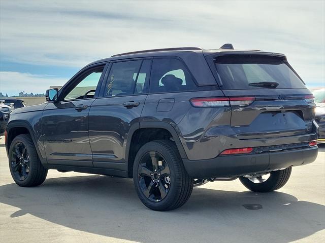 new 2025 Jeep Grand Cherokee car, priced at $50,242