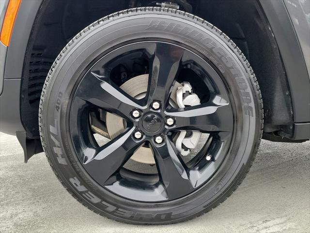 used 2024 Jeep Grand Cherokee car, priced at $40,000