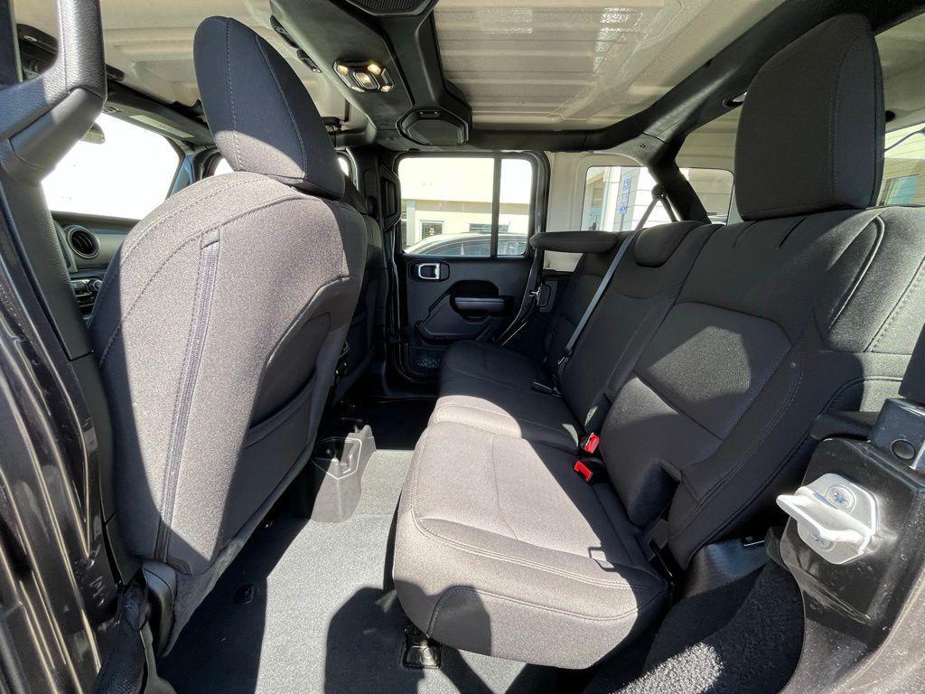 used 2022 Jeep Wrangler Unlimited car, priced at $33,000