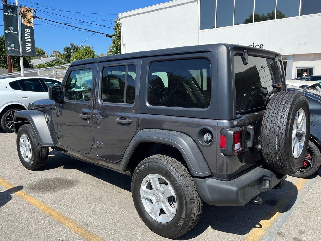 used 2022 Jeep Wrangler Unlimited car, priced at $33,000