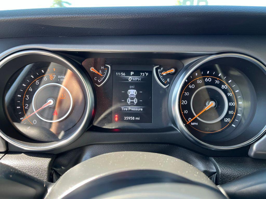 used 2022 Jeep Wrangler Unlimited car, priced at $33,000