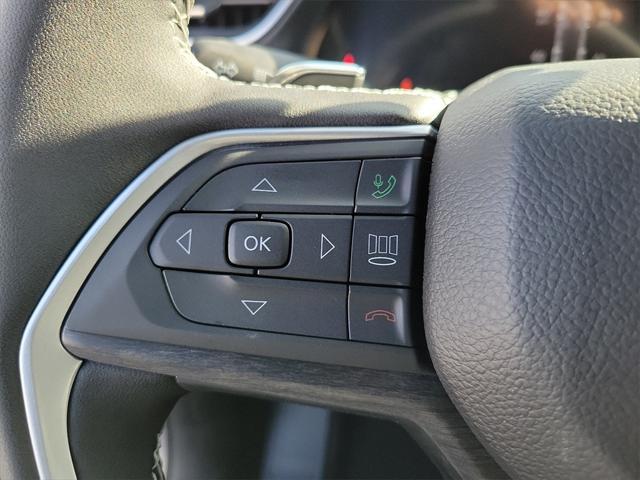 new 2025 Jeep Grand Cherokee car, priced at $44,924