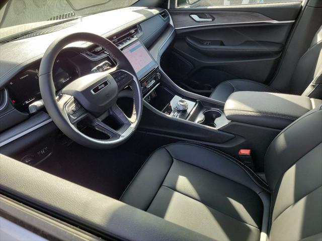 new 2025 Jeep Grand Cherokee car, priced at $47,306