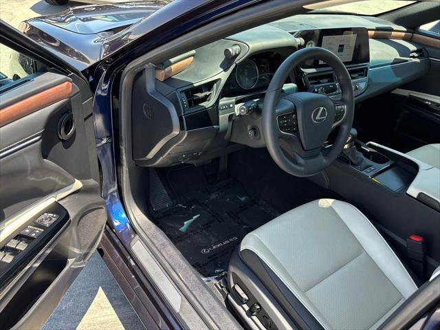 used 2025 Lexus ES 300h car, priced at $45,250