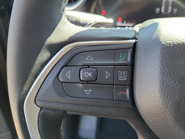 new 2025 Jeep Grand Cherokee car, priced at $42,557