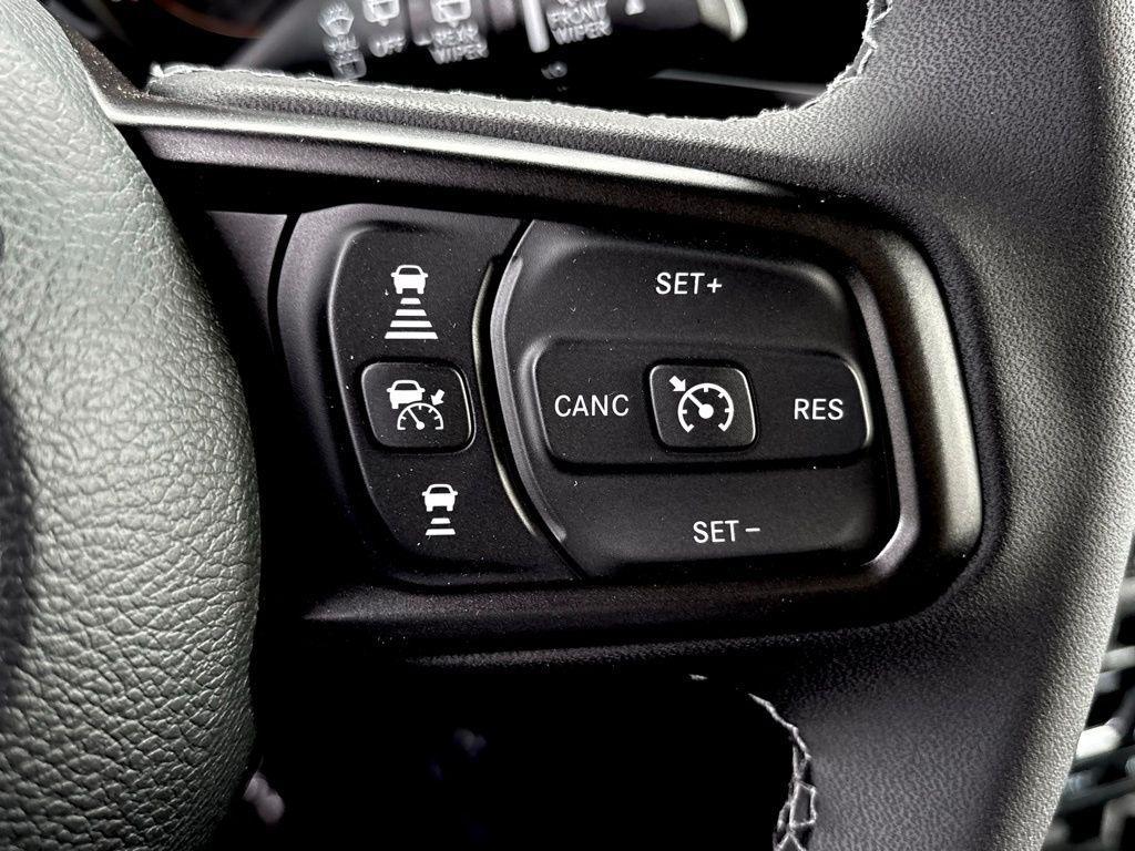 new 2026 Jeep Wrangler car, priced at $48,394