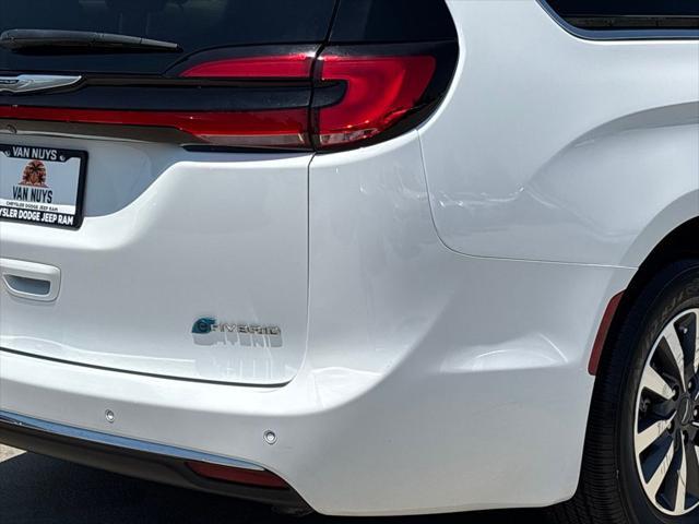 used 2024 Chrysler Pacifica Hybrid car, priced at $31,750