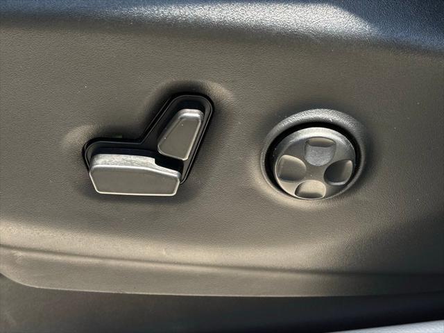 used 2024 Chrysler Pacifica Hybrid car, priced at $31,750