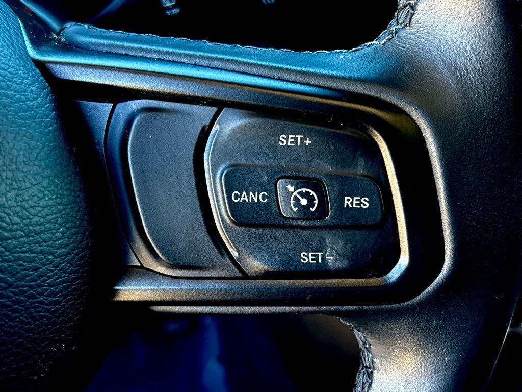 used 2022 Jeep Wrangler Unlimited car, priced at $31,000