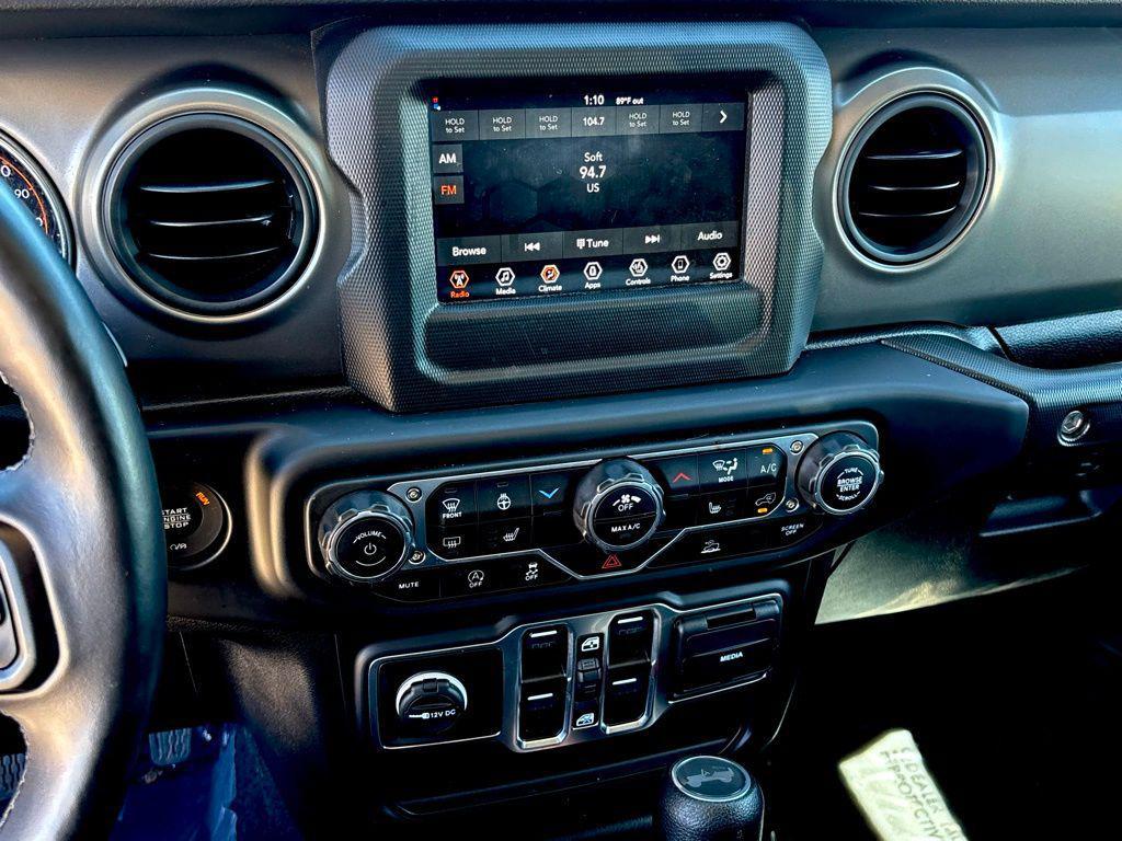 used 2022 Jeep Wrangler Unlimited car, priced at $31,000