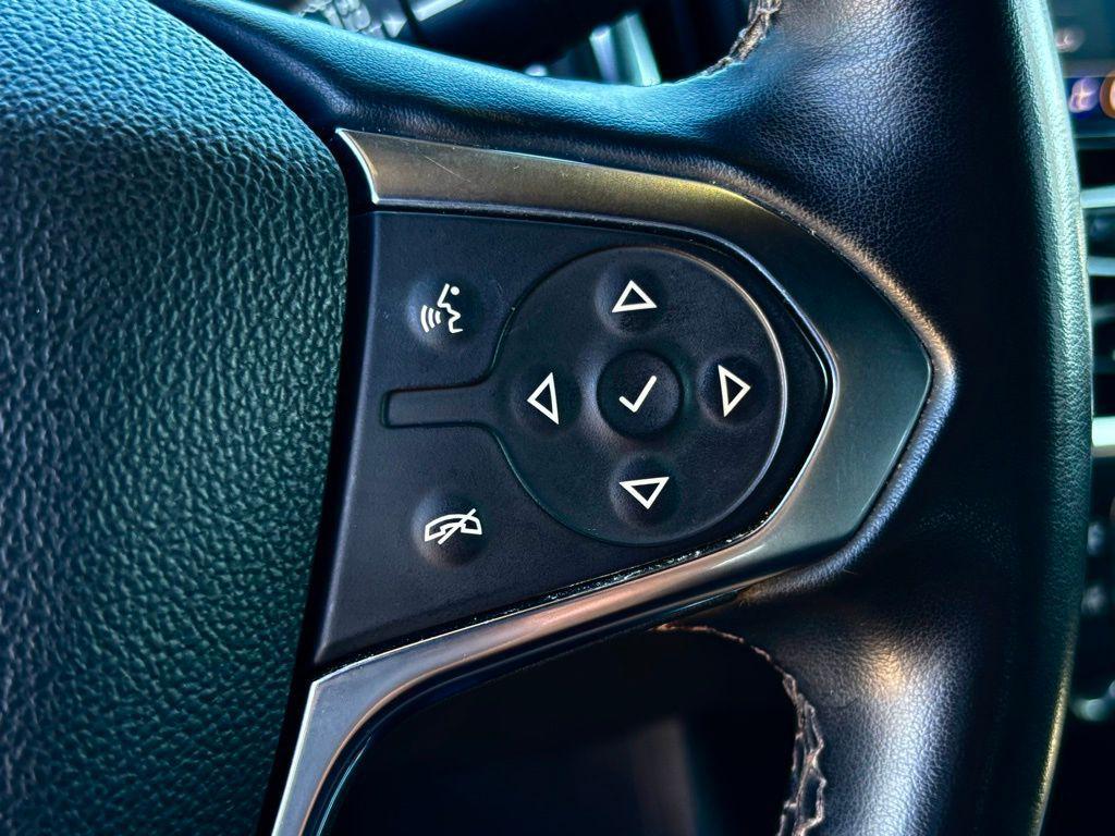 used 2023 Chevrolet Traverse car, priced at $29,000