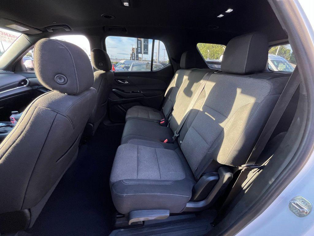 used 2023 Chevrolet Traverse car, priced at $31,000