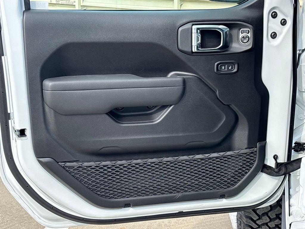 new 2026 Jeep Wrangler car, priced at $49,824