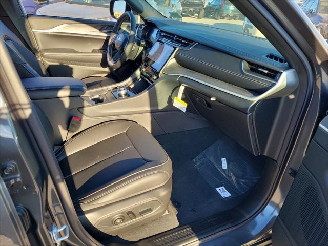 new 2025 Jeep Grand Cherokee car, priced at $44,311