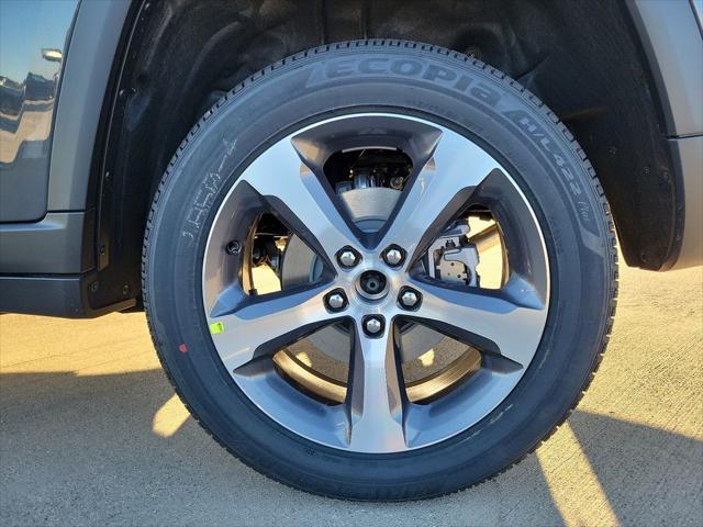 new 2025 Jeep Grand Cherokee car, priced at $44,311