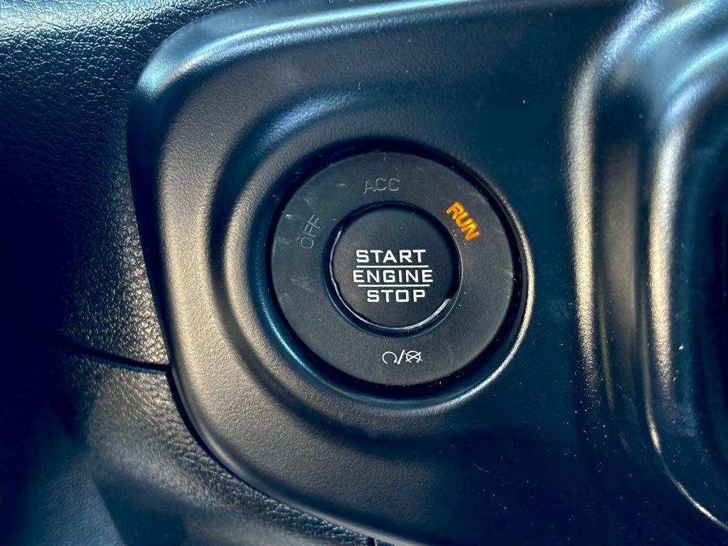 used 2021 Jeep Wrangler Unlimited car, priced at $33,000
