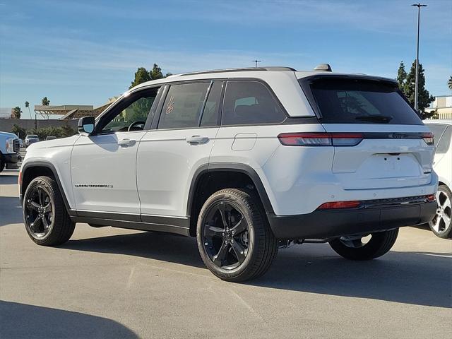 new 2025 Jeep Grand Cherokee car, priced at $44,977