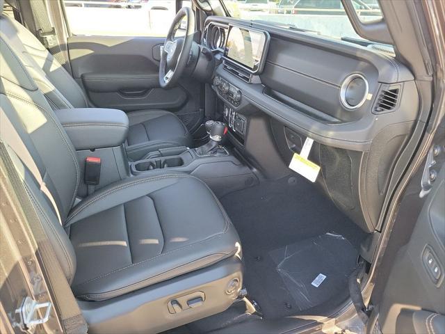 new 2025 Jeep Wrangler car, priced at $55,327