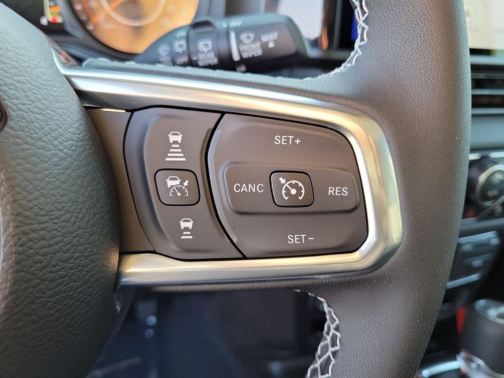 new 2025 Jeep Wrangler car, priced at $54,730
