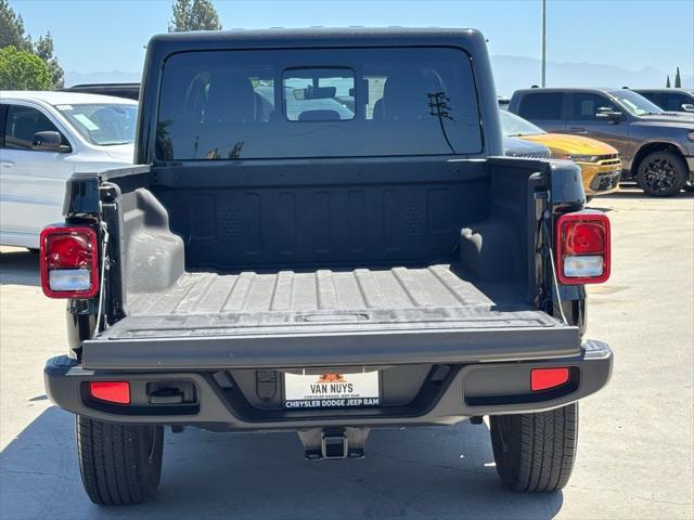 used 2022 Jeep Gladiator car, priced at $32,000