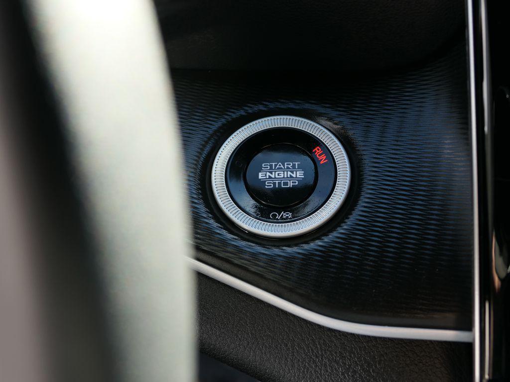 used 2024 Jeep Grand Cherokee car, priced at $31,500