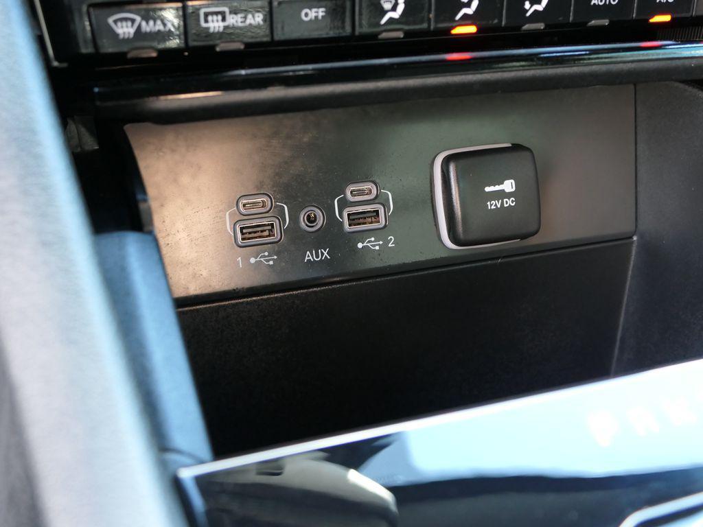 used 2024 Jeep Grand Cherokee car, priced at $31,500