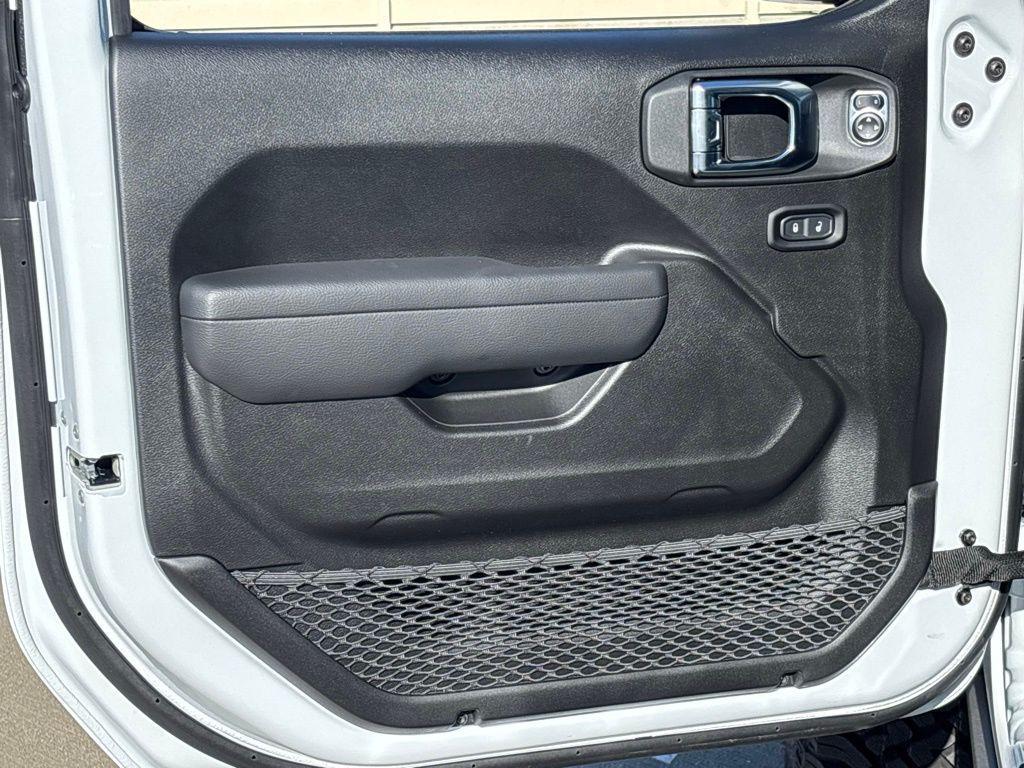 new 2026 Jeep Wrangler car, priced at $47,829