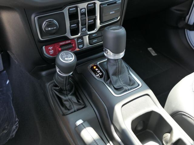 new 2025 Jeep Gladiator car, priced at $55,210