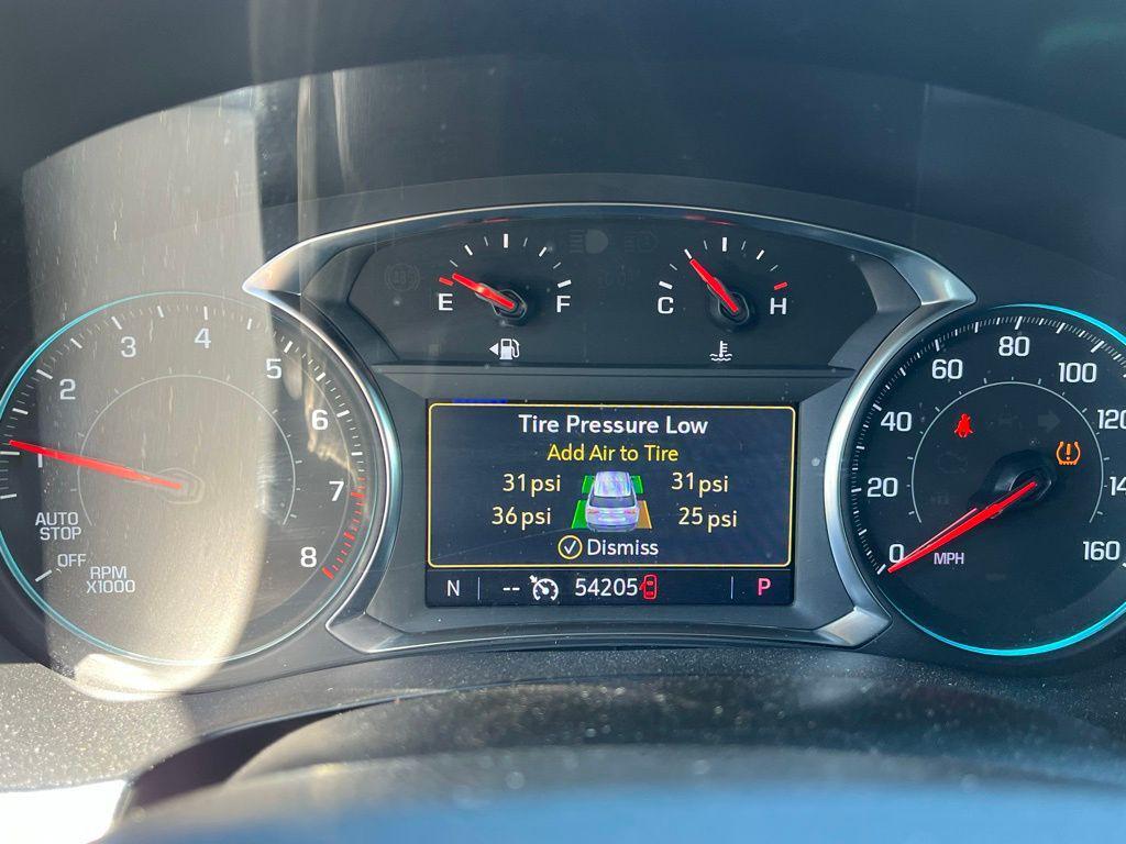 used 2023 Chevrolet Traverse car, priced at $29,500