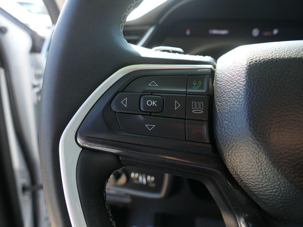 used 2023 Jeep Grand Cherokee L car, priced at $27,750