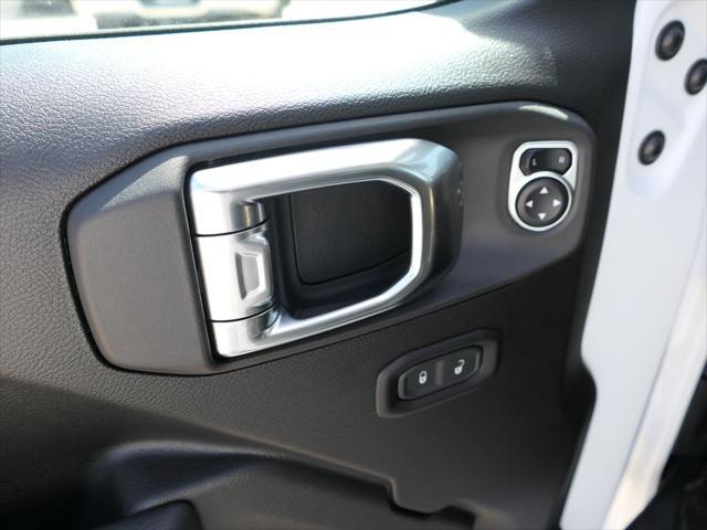 new 2025 Jeep Wrangler car, priced at $42,714