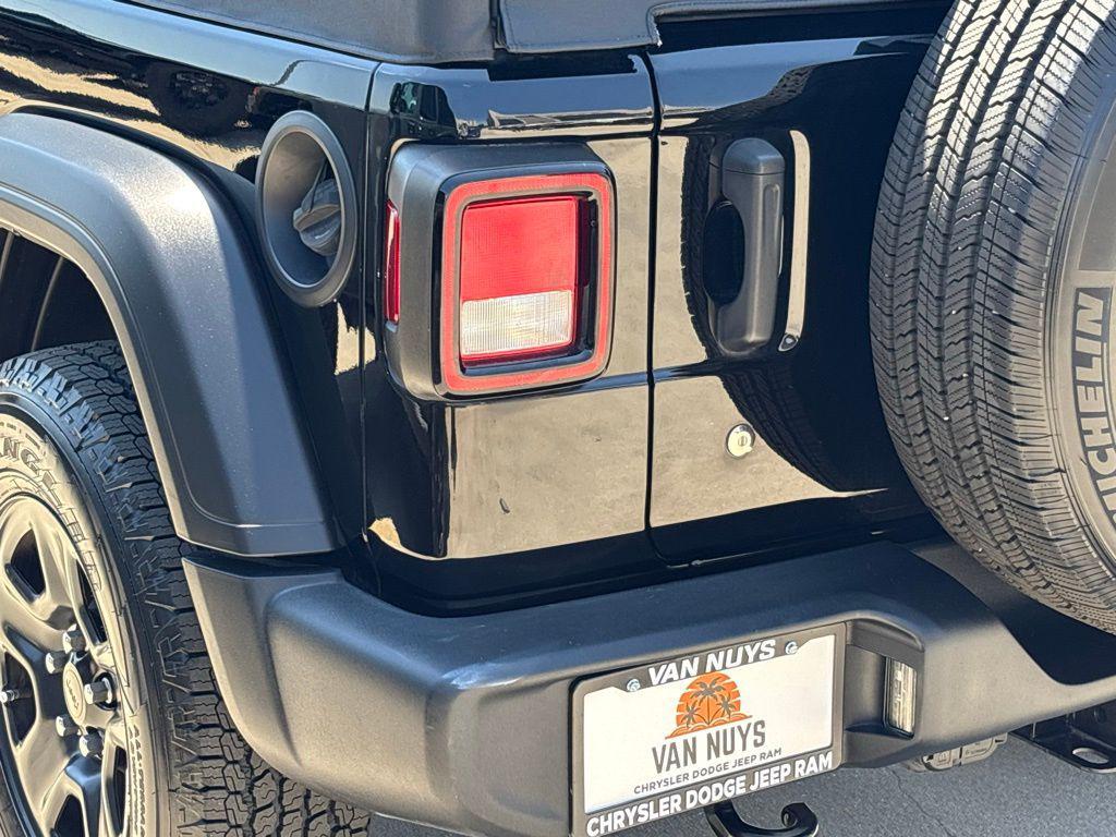 used 2021 Jeep Wrangler Unlimited car, priced at $29,000
