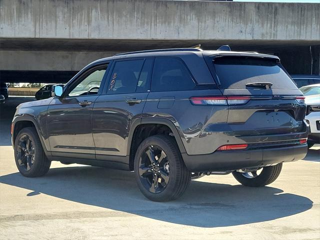 new 2025 Jeep Grand Cherokee car, priced at $45,560