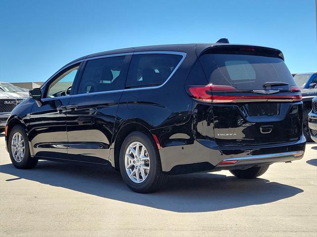 new 2024 Chrysler Pacifica car, priced at $38,513