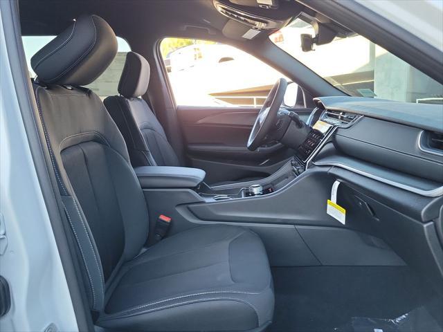 new 2025 Jeep Grand Cherokee L car, priced at $37,564