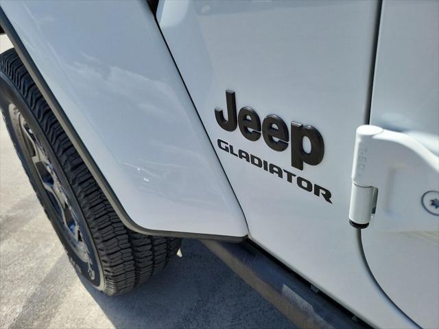 used 2021 Jeep Gladiator car, priced at $32,000