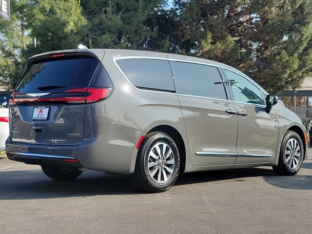 used 2023 Chrysler Pacifica Hybrid car, priced at $38,500